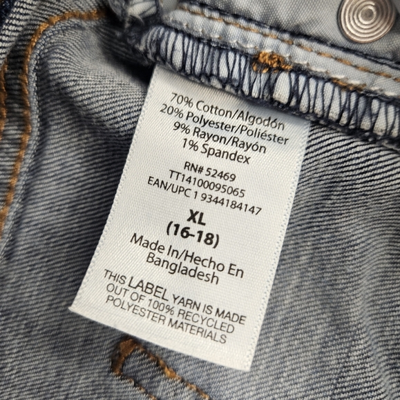 Time & Tru 16W 18W XL Pull-On Mid-Rise Denim Shorts LIKE NEW Stretch Y-2534 - Picture 8 of 9